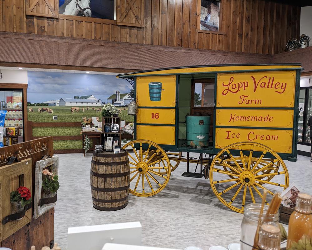 An old wagon sits in the middle of the grocery area. In a side room you'll find a replica barn turned into a playground, or look up to see a horse peering out of the barn.